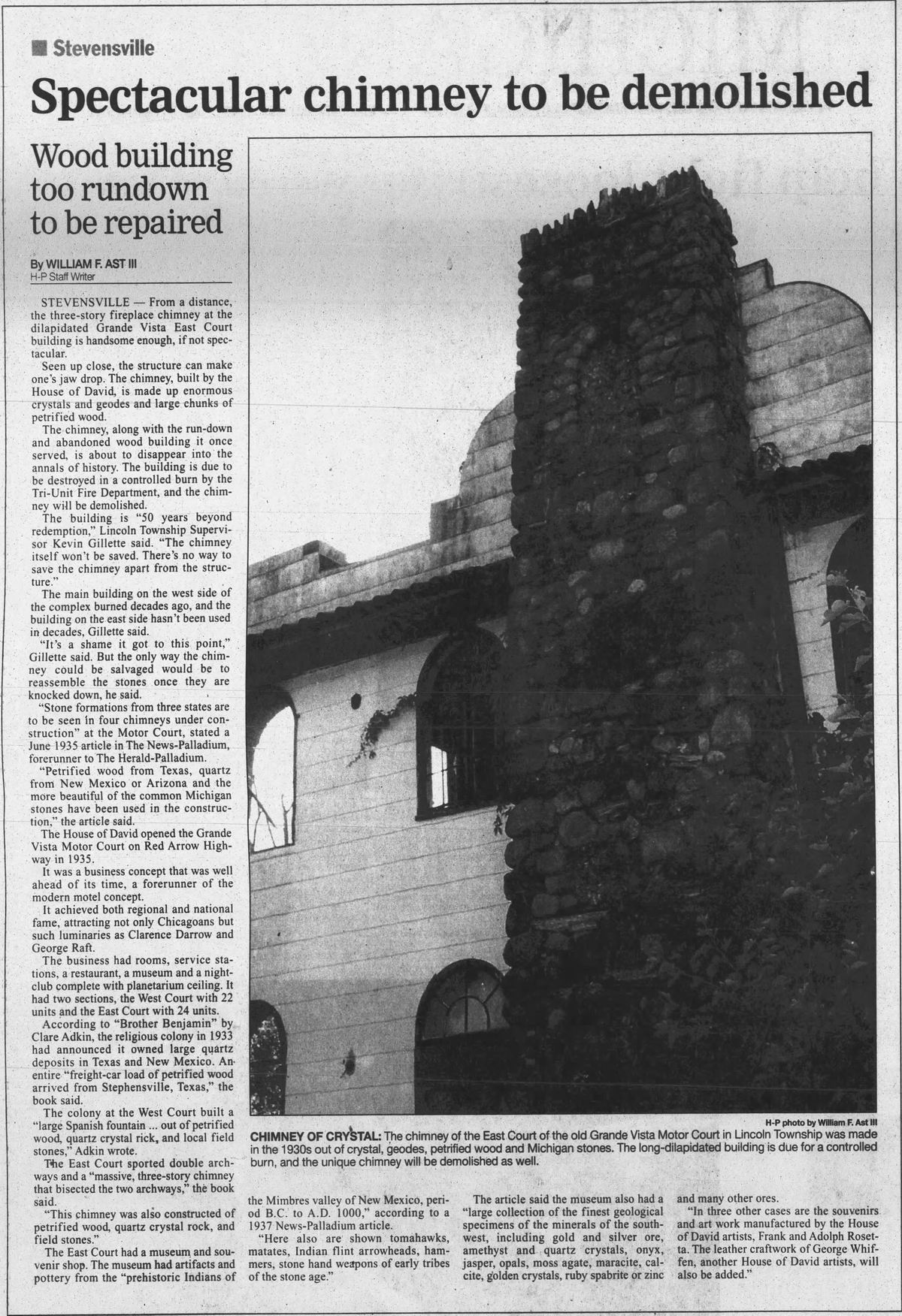 Grande Vista Resort - July 9 2000 Article On Chimney Demo